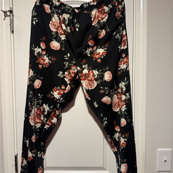 LuLaRoe Pants - LuLaRoe Black Floral Lounge Pants with Rose Accents